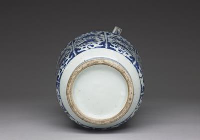 图片[3]-Ewer with flowers sprays in panels in underglaze blue, Ming dynasty, Yongle reign, 1403-1424-China Archive